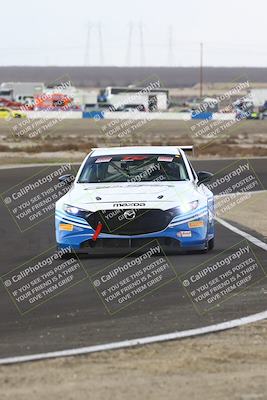 media/Jan-25-2025-CalClub SCCA (Sat) [[03c98a249e]]/Race 5/